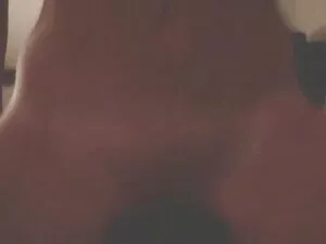 جميلة في سن اسحاق بن ...