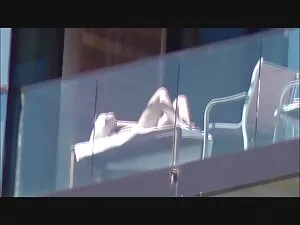 ليزا آن يعلم سكس اجن ...