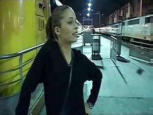 مخفي النوم سكس اجنبي ...