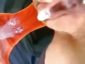 لقد لعقت فتحة الشرج  ...