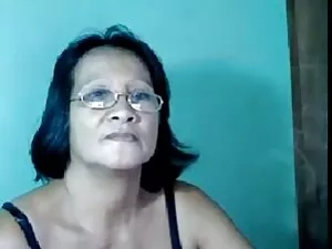 ثلاثة في سن المراهقة ...